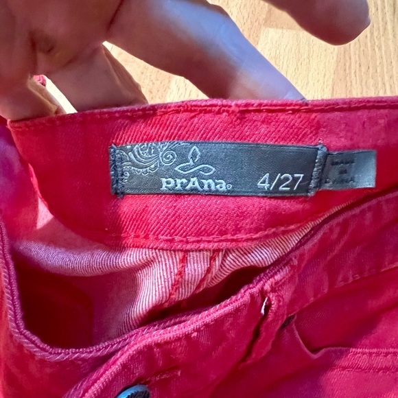 Prana Ombré Capris - Picture 11 of 12